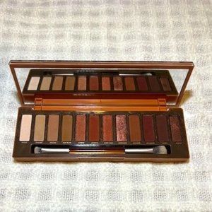 Urban Decay Naked Heat Eyeshadow Palette